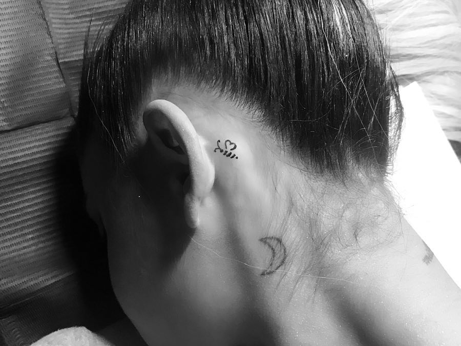 A Complete Guide To Ariana Grande's 55 Known Tattoos 450_x_600_jpg