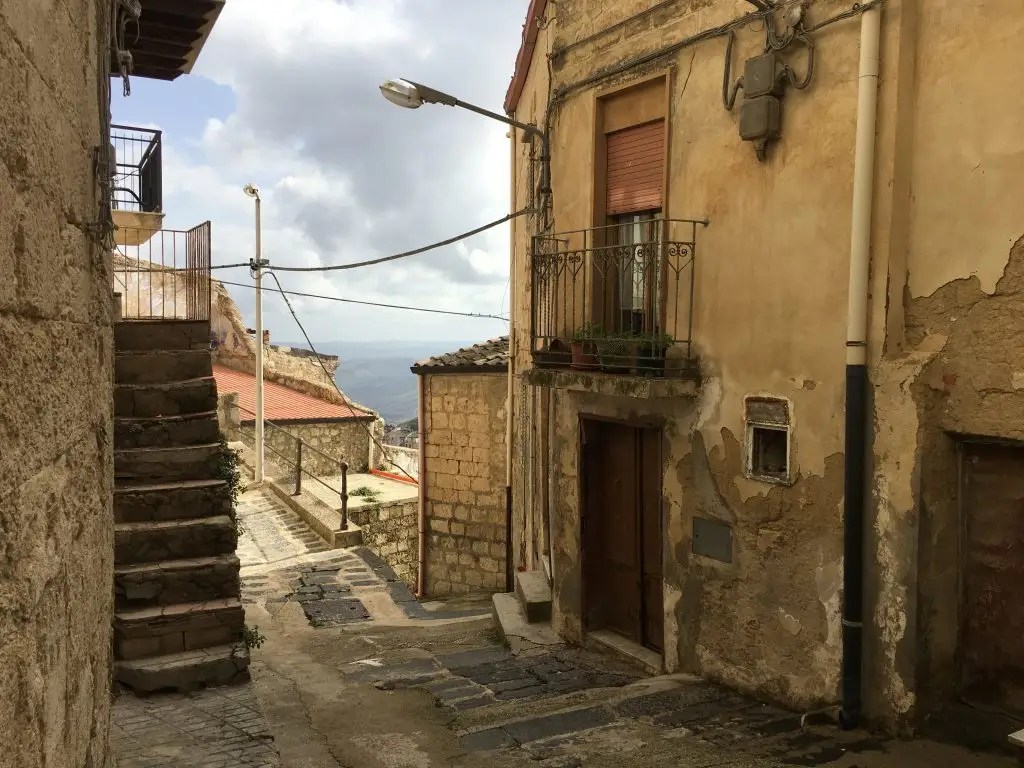 Dollar Homes for Sale in Sicily, Italy Photos
