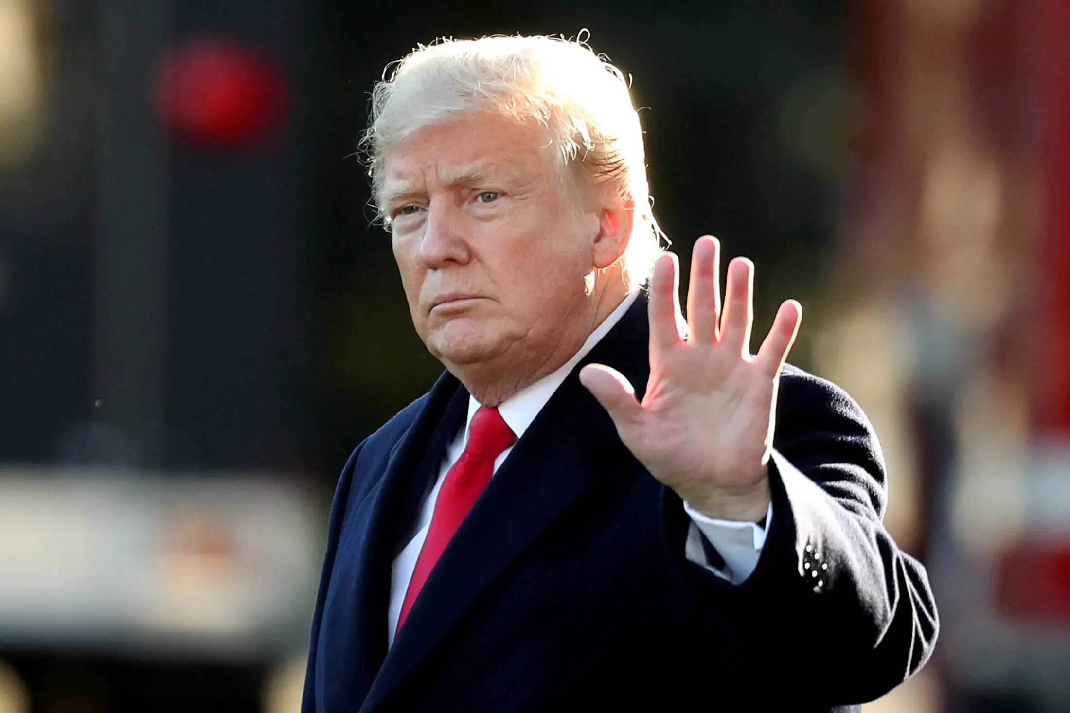 Trump Blasts Tim Walz as ‘Crooked Governor,’ Slams Ilhan Omar as ‘Scammer’
