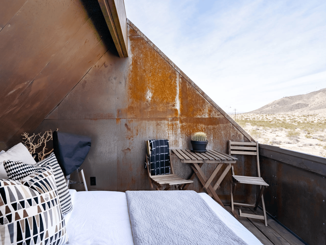 Airbnb Is Offering Stays at SpaceInspired Homes for 11