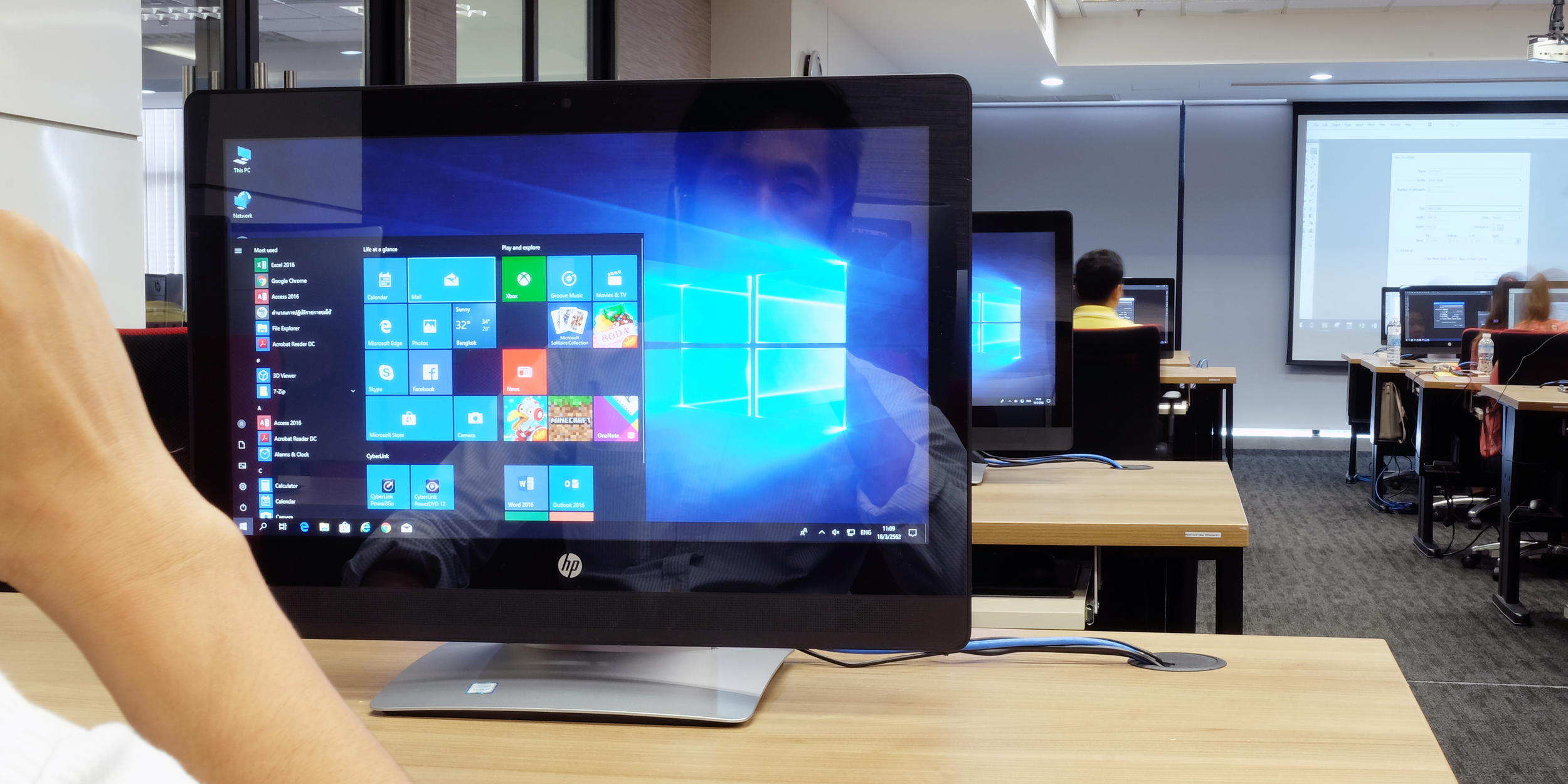 How to Copy Your Screen on a Windows Computer in 2 Ways