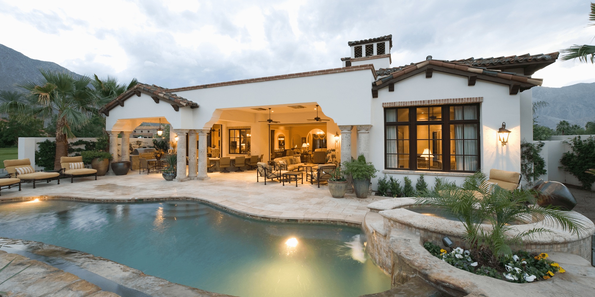 Recession Warning Sign the Wealthy Aren't Buying Luxury Real Estate