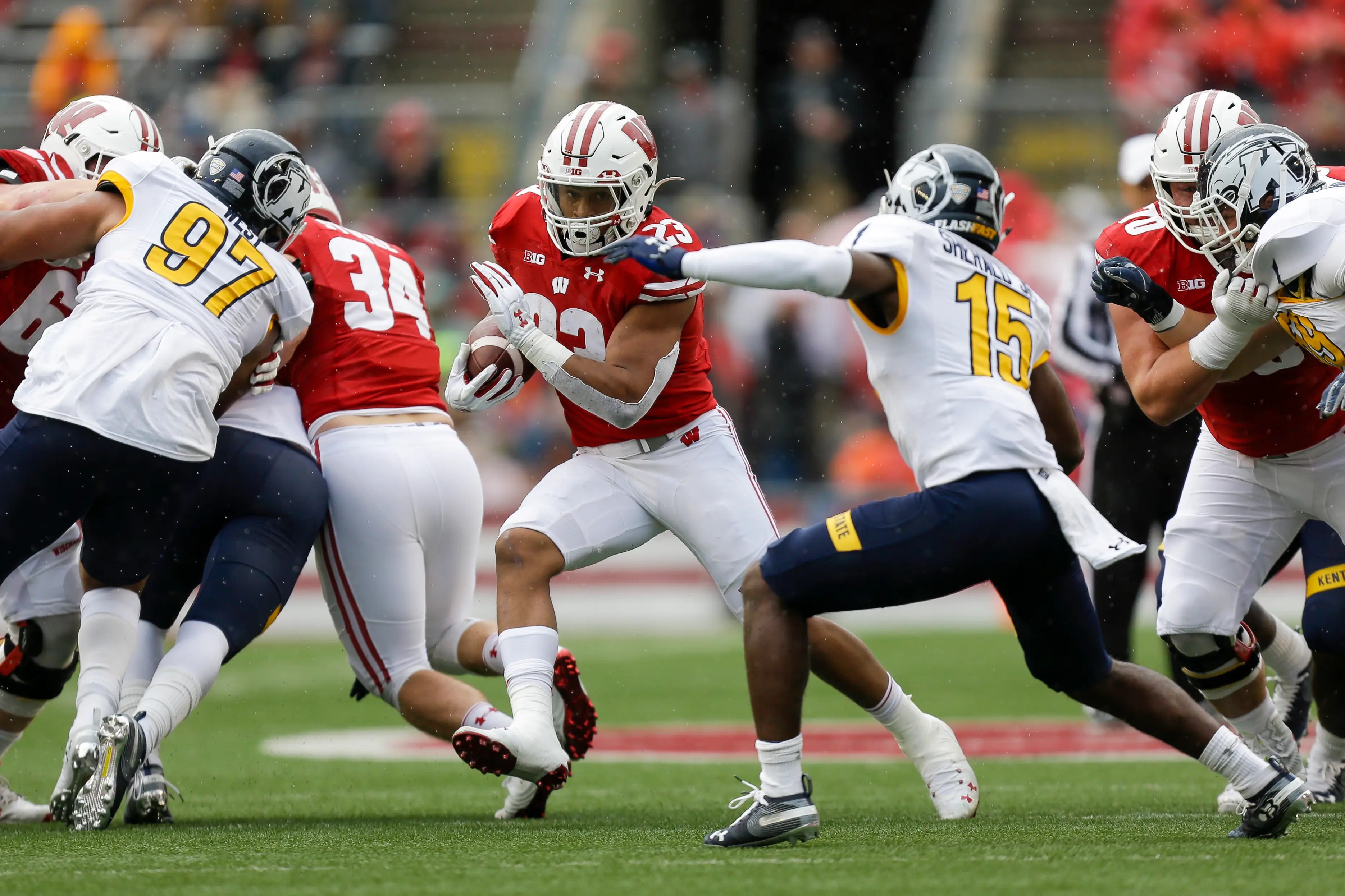 Taylor Scores 5 TDs to Lead No. 8 Wisconsin Past Kent State