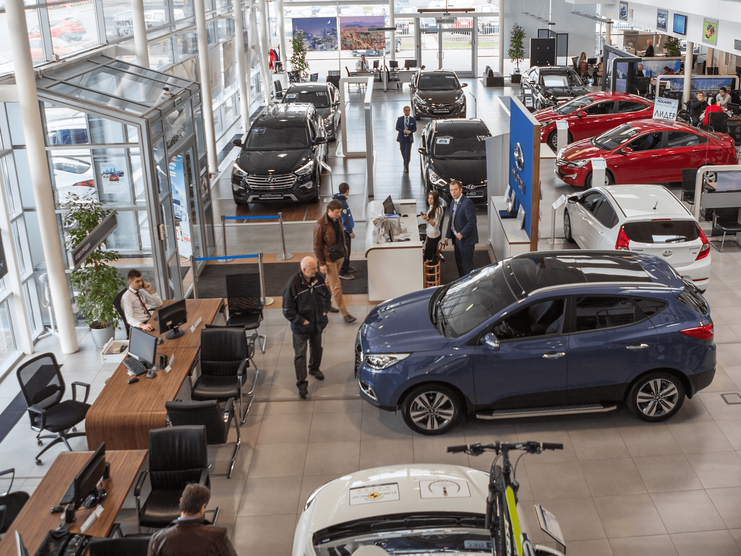 mom and pop car dealerships larainemccamant