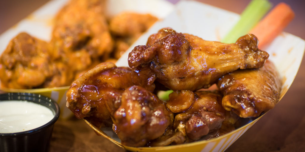 Buffalo Wild Wings Gives Free Wings If Super Bowl Goes Into OT