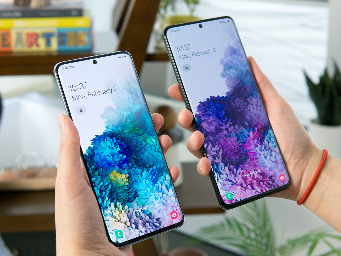 The massive screen on Samsung's new Galaxy S20 Ultra phone