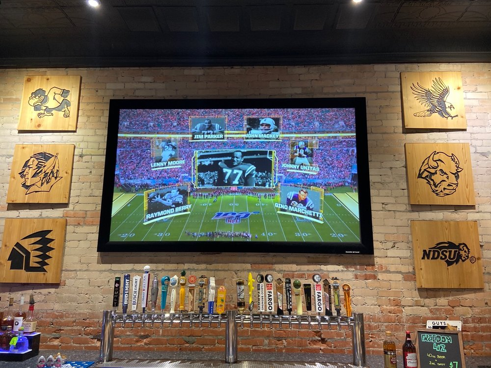 The Best Sports Bar in Every State, According to Yelp Business Insider