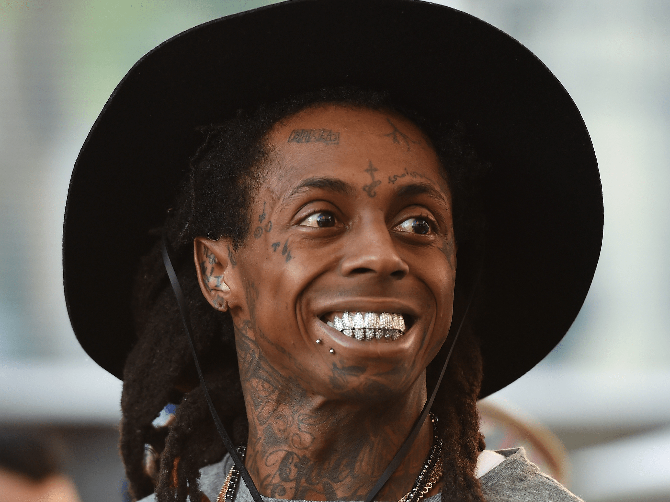 15 celebrities with face tattoos