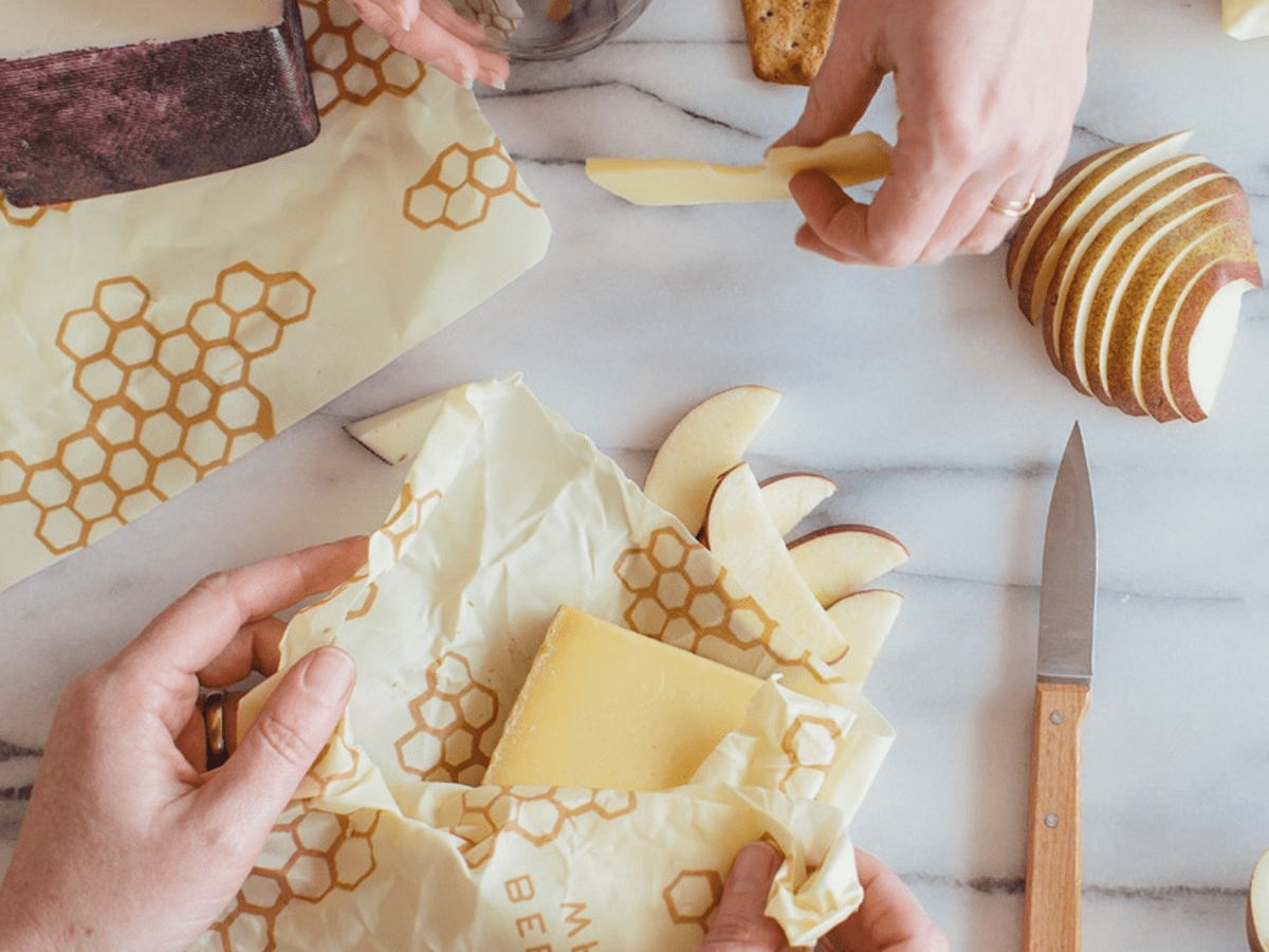 Bee's Wrap Review 2020 EcoFriendly Alternative to Plastic Wrap