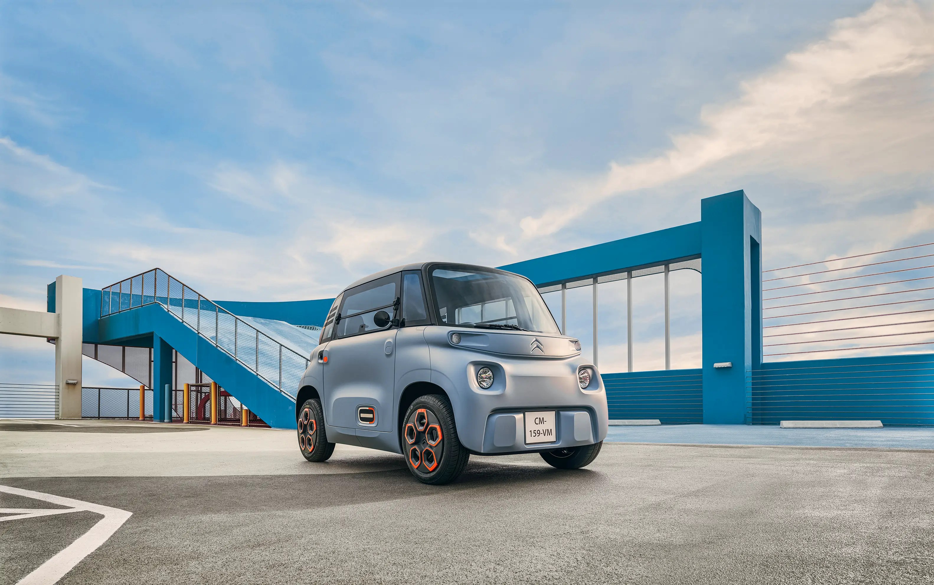 A French automaker created an adorable, 6,600 electric city car that's