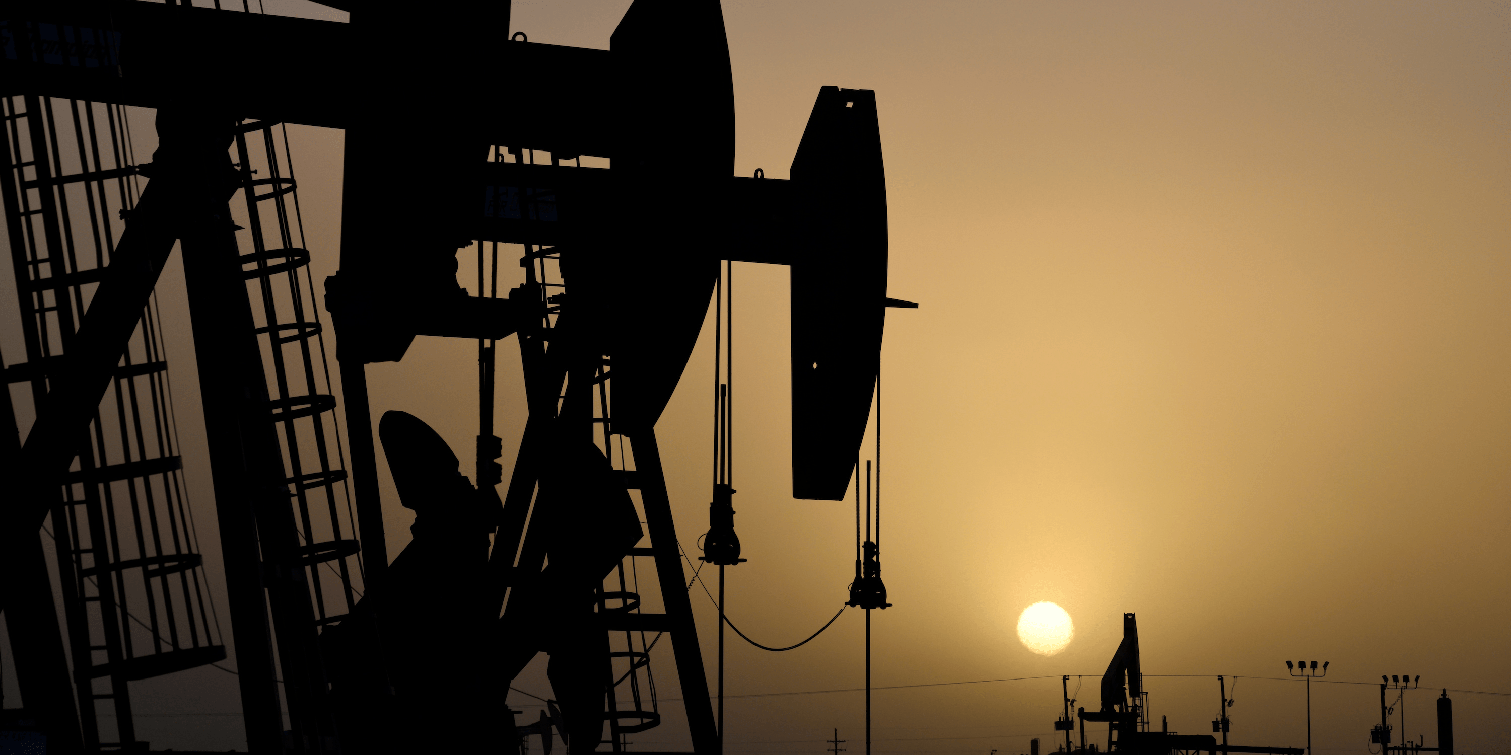 Layoffs and Furloughs Are Coming to the Oil Industry, Experts Say