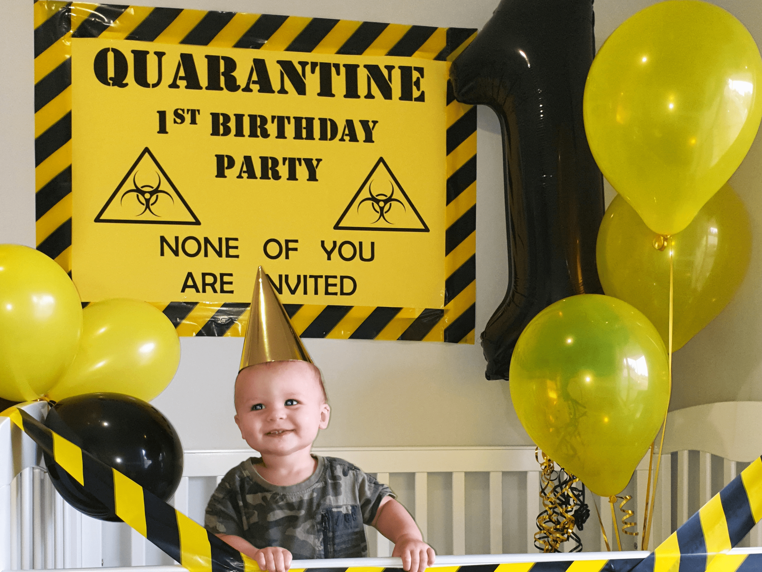 Mom Made Funny Photo Shoot for Baby's 1st Birthday