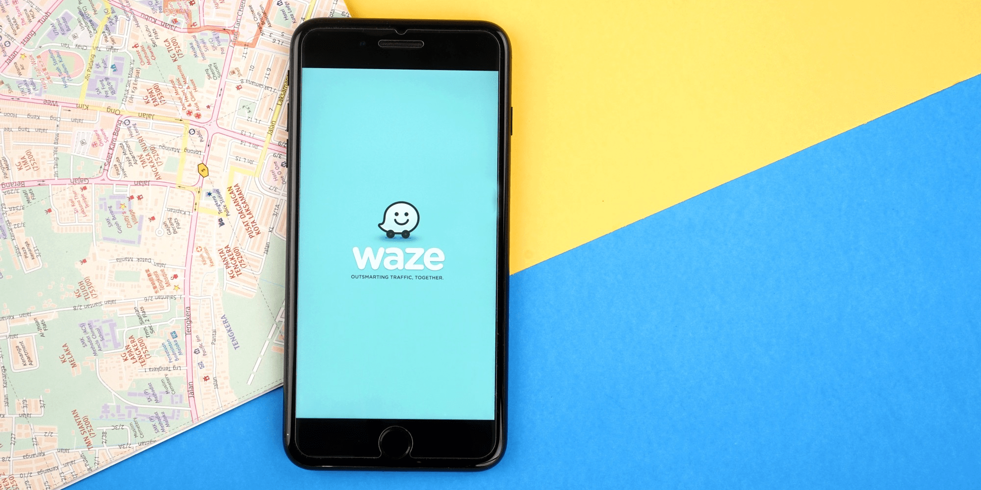 Does Waze Work in Europe? How to Use Waze Outside the US