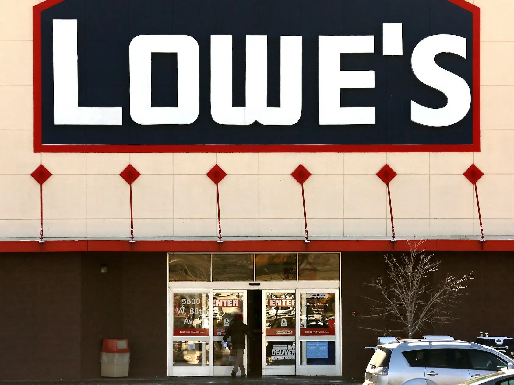 Home Improvement Sales at Lowe's, Home Depot Surge During Coronavirus