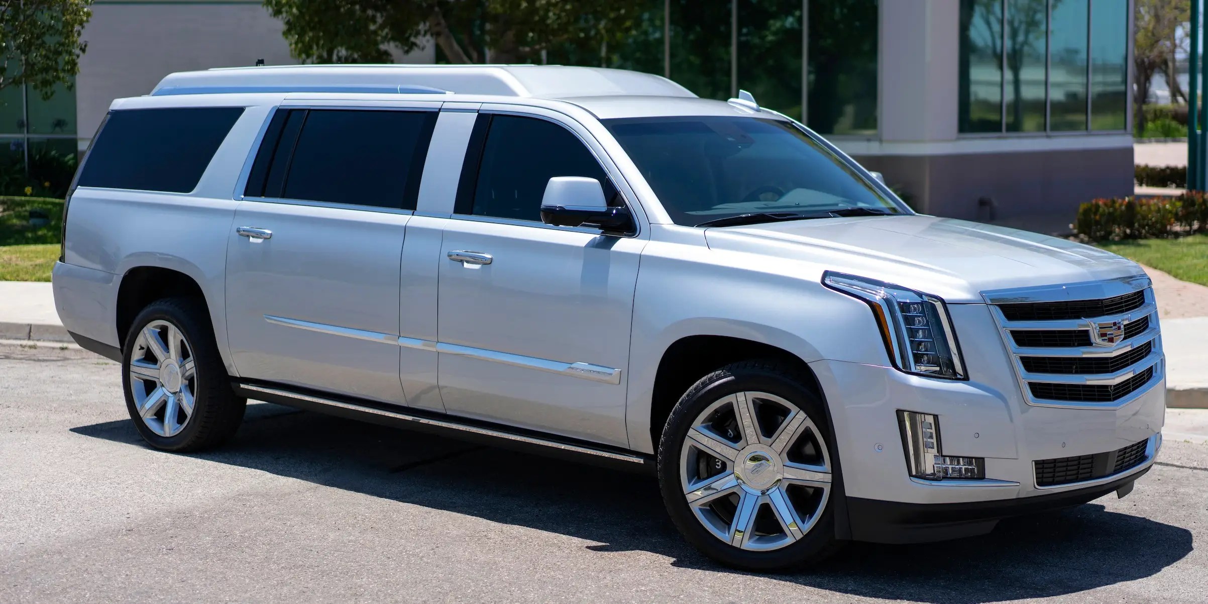 Tom Brady Selling His Custom Stretched Cadillac Escalade for 300,000