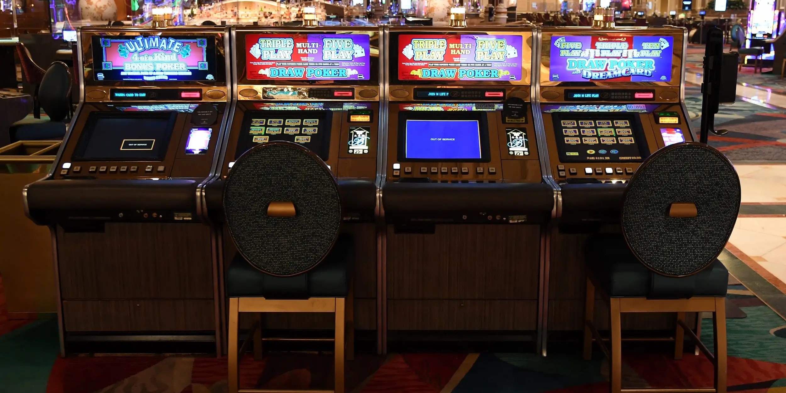 Las Vegas Casinos Reopen With Masks, Shields, and Social Distancing Business Insider