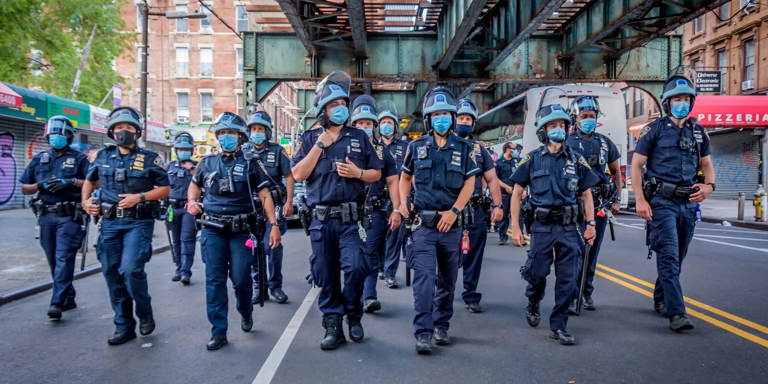 New York Leaders Back Push to Slash 1 Billion From Police Budget