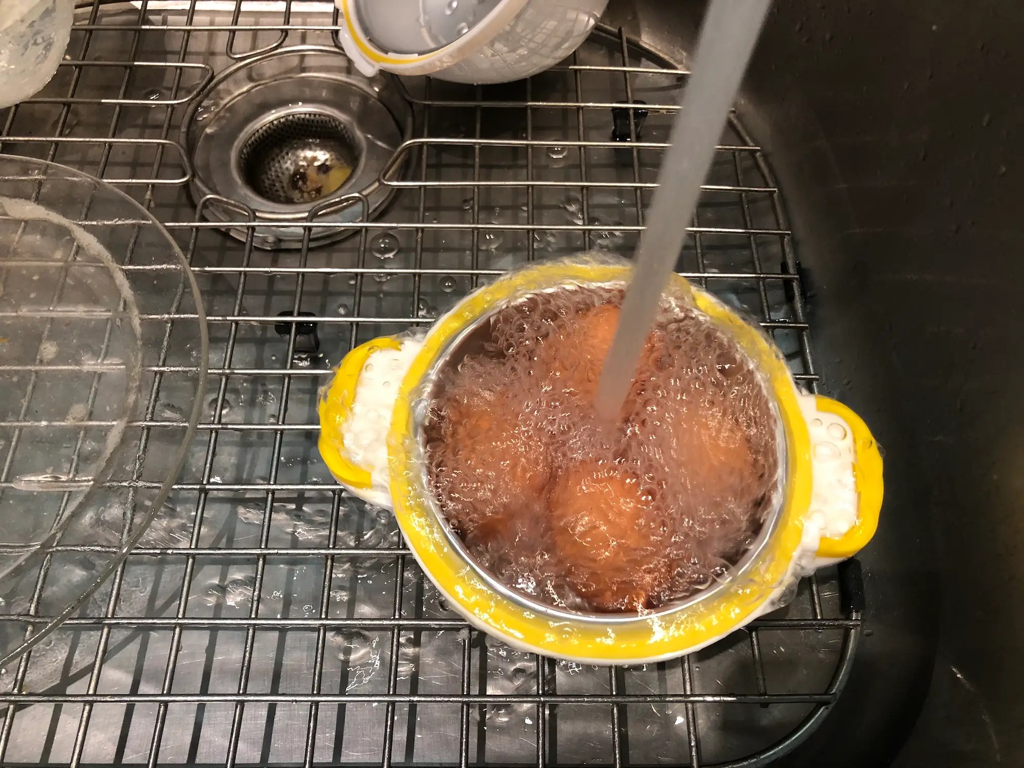I tried the eggshaped gadget that lets you make hardboiled eggs in