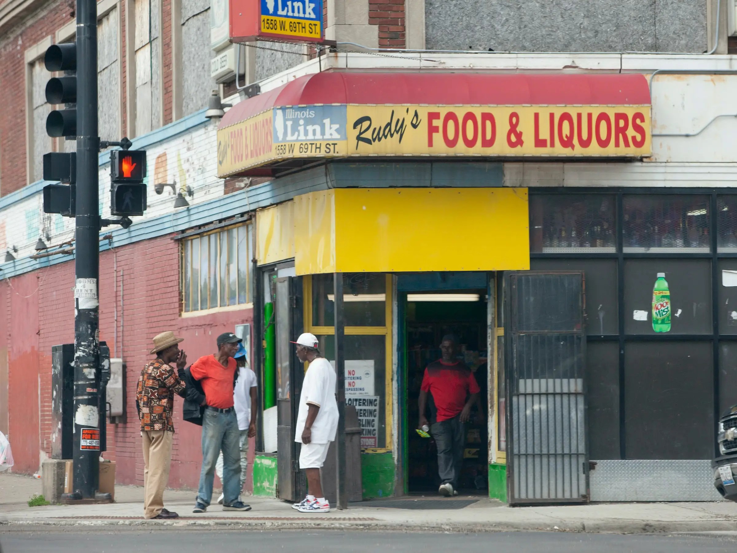 Reducing Conflict Between Arab Corner Store Owners, Black Residents
