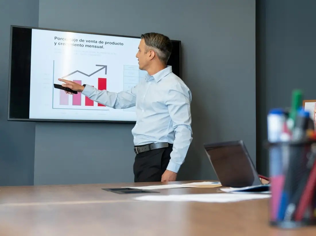 How to Loop a PowerPoint Slideshow so It Automatically Starts Over