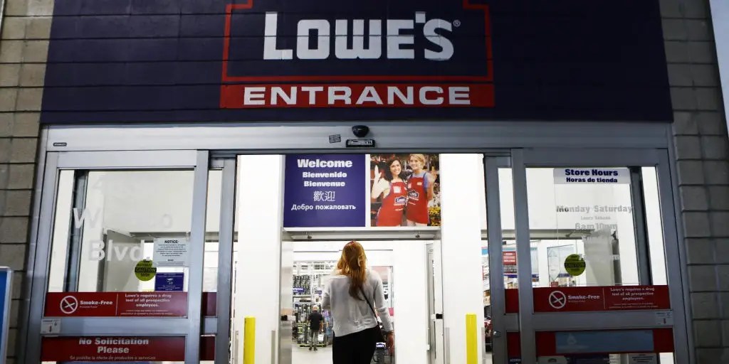 Lowe's Shopper Petitions the Retailer to Enforce Its Mask Policy