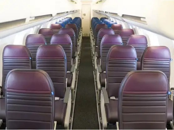 United is ripping seats out of its regional jets and it's a bad sign