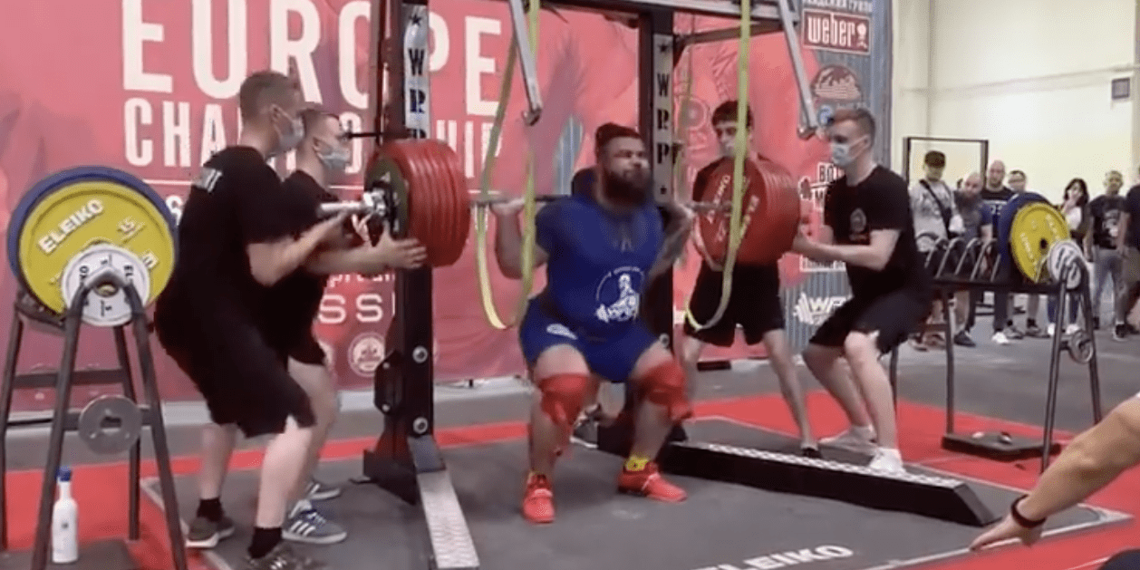 VIDEO Russian Powerlifter Fractures Knees Lifting Nearly 900 Pounds