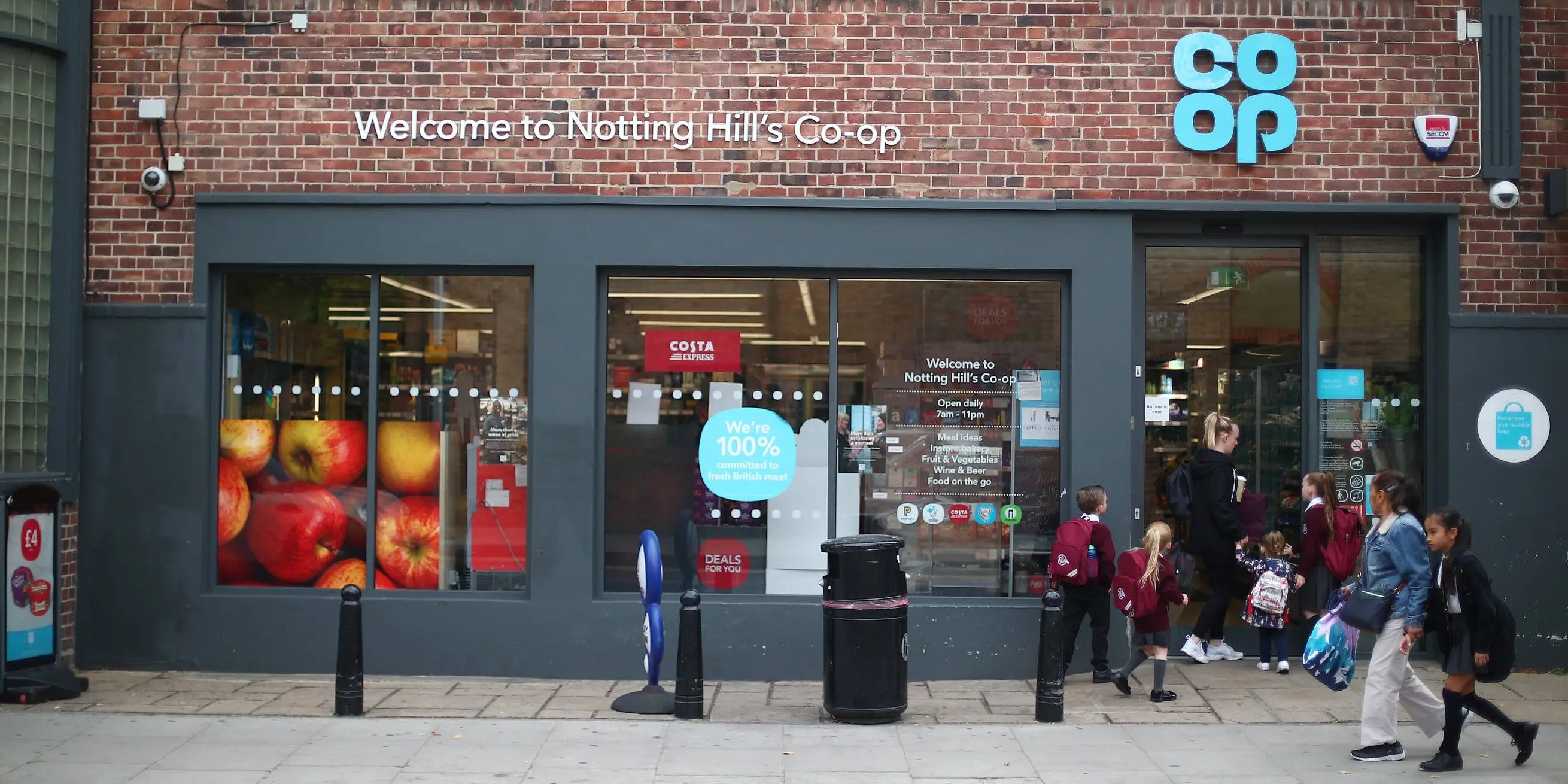 CoOp Supermarket Plans Green Expansion of Its UK Stores This Year