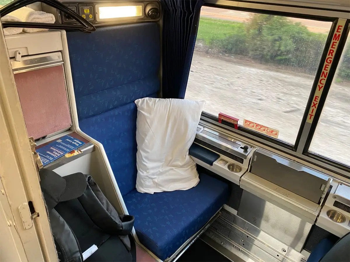 Amtrak Viewliner Sleeper Car Roomette Review