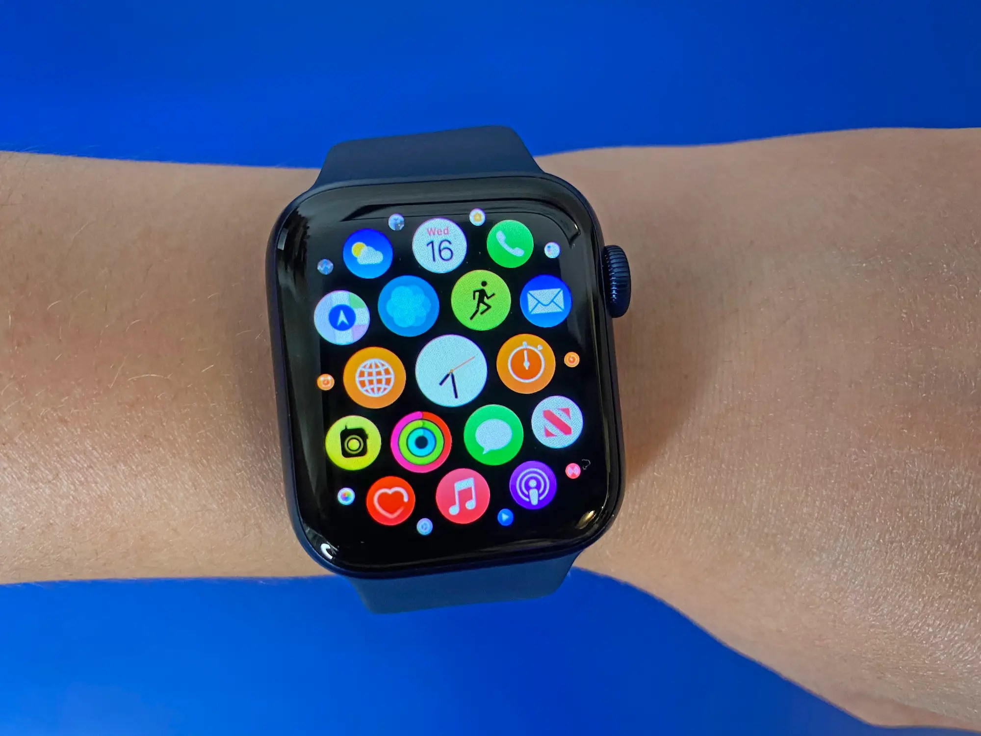 Apple just released 2 brand new Apple Watches today — here are the