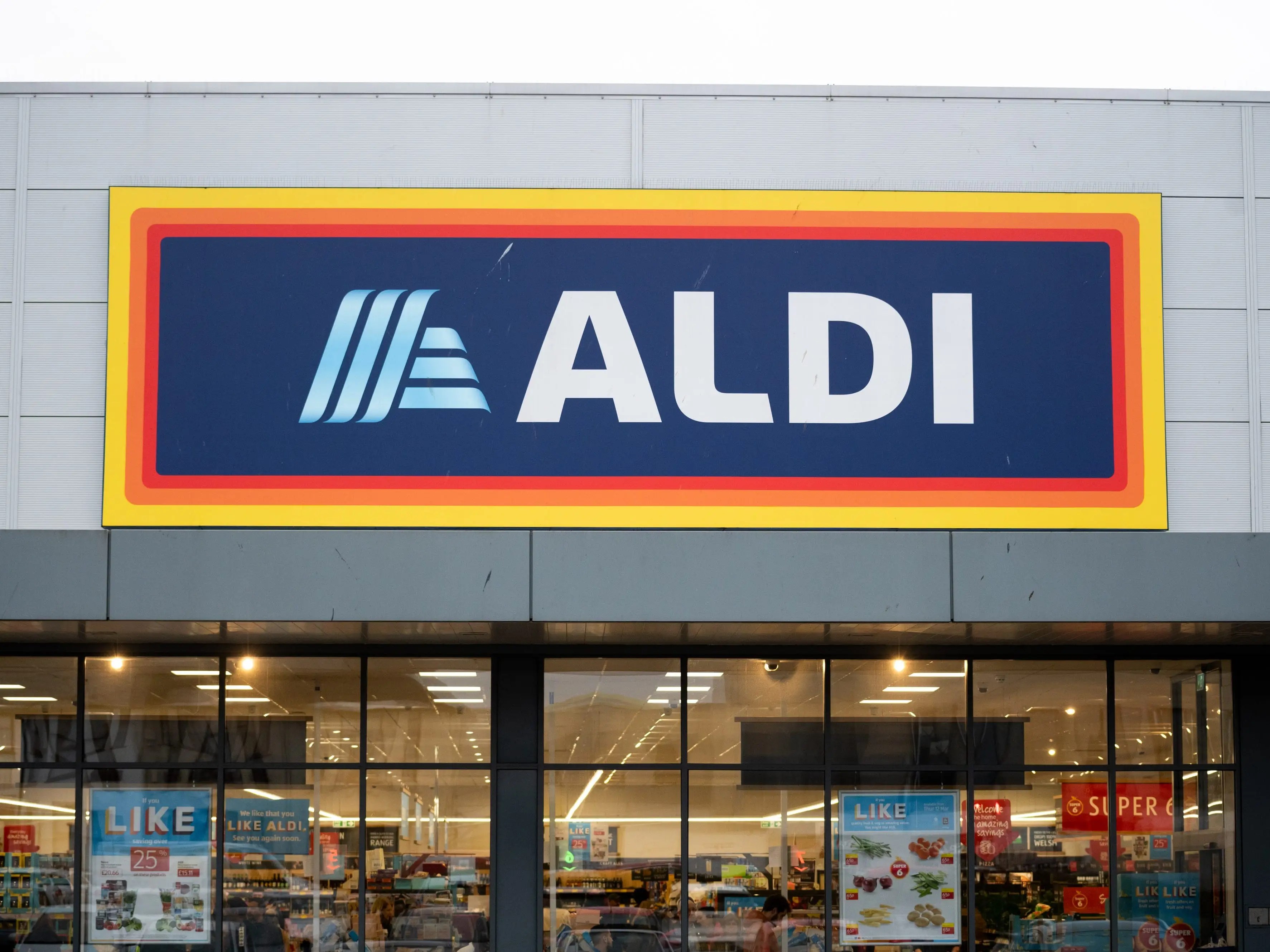 Aldi Announces 4,000 New UK Jobs and Posts 8.3 Sales Jump Business