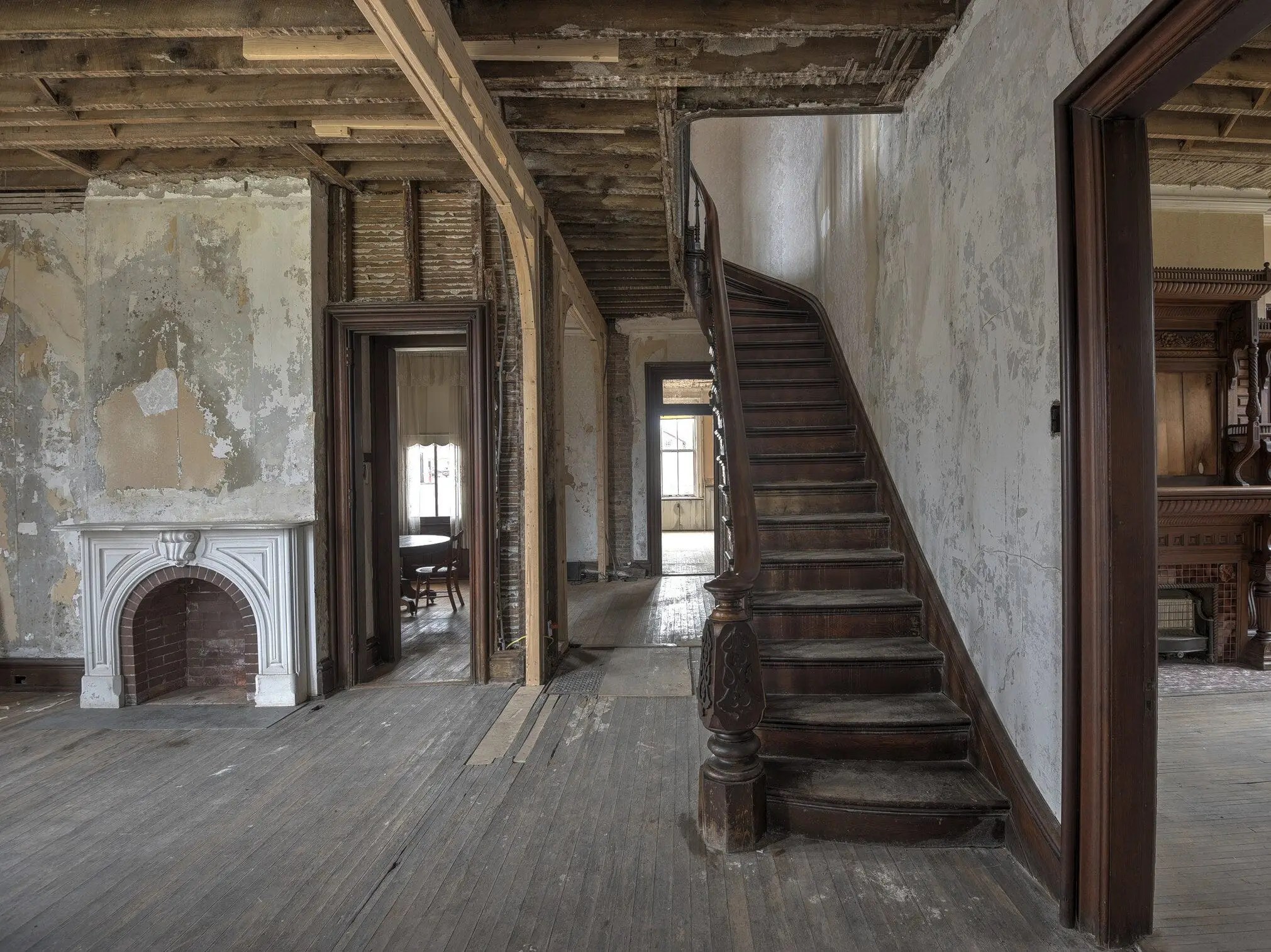 A Haunted Mansion in New York Just Sold for 368,500