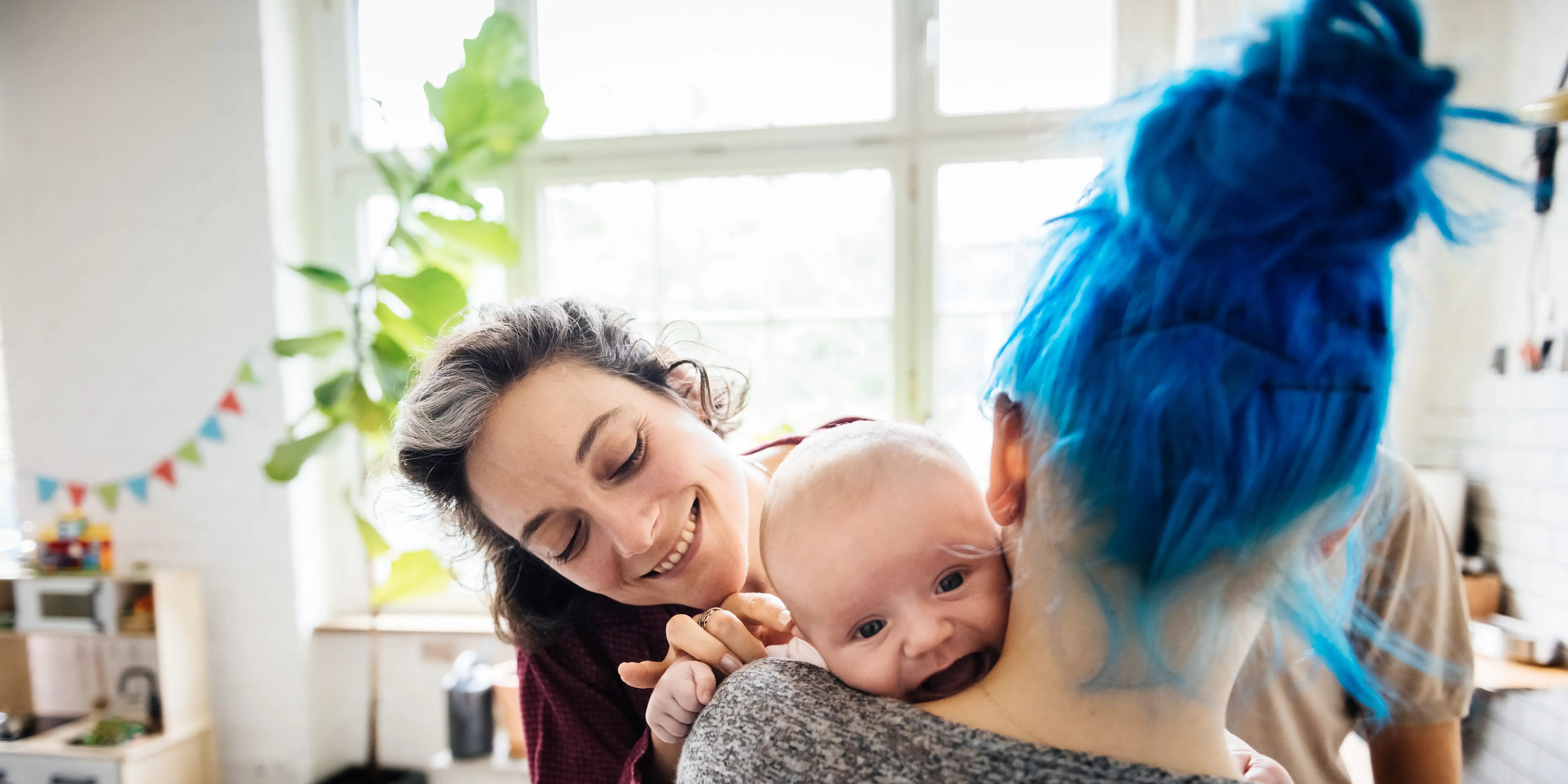Yes, You Can Dye Your Hair While Pregnant — Here's Safety Tips
