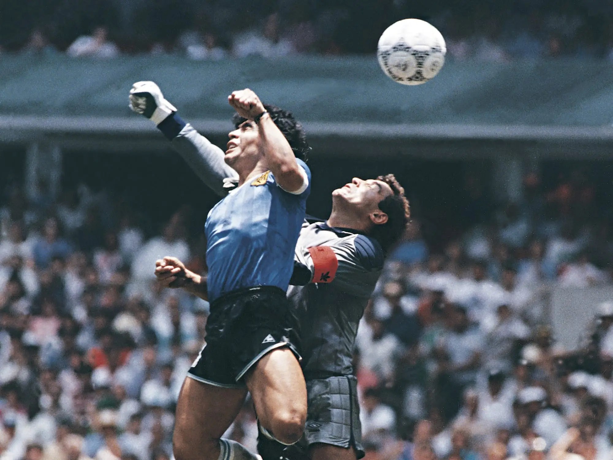 Diego Maradona Hand Of God / Maradona S Legend Shaped By His Hand Of
