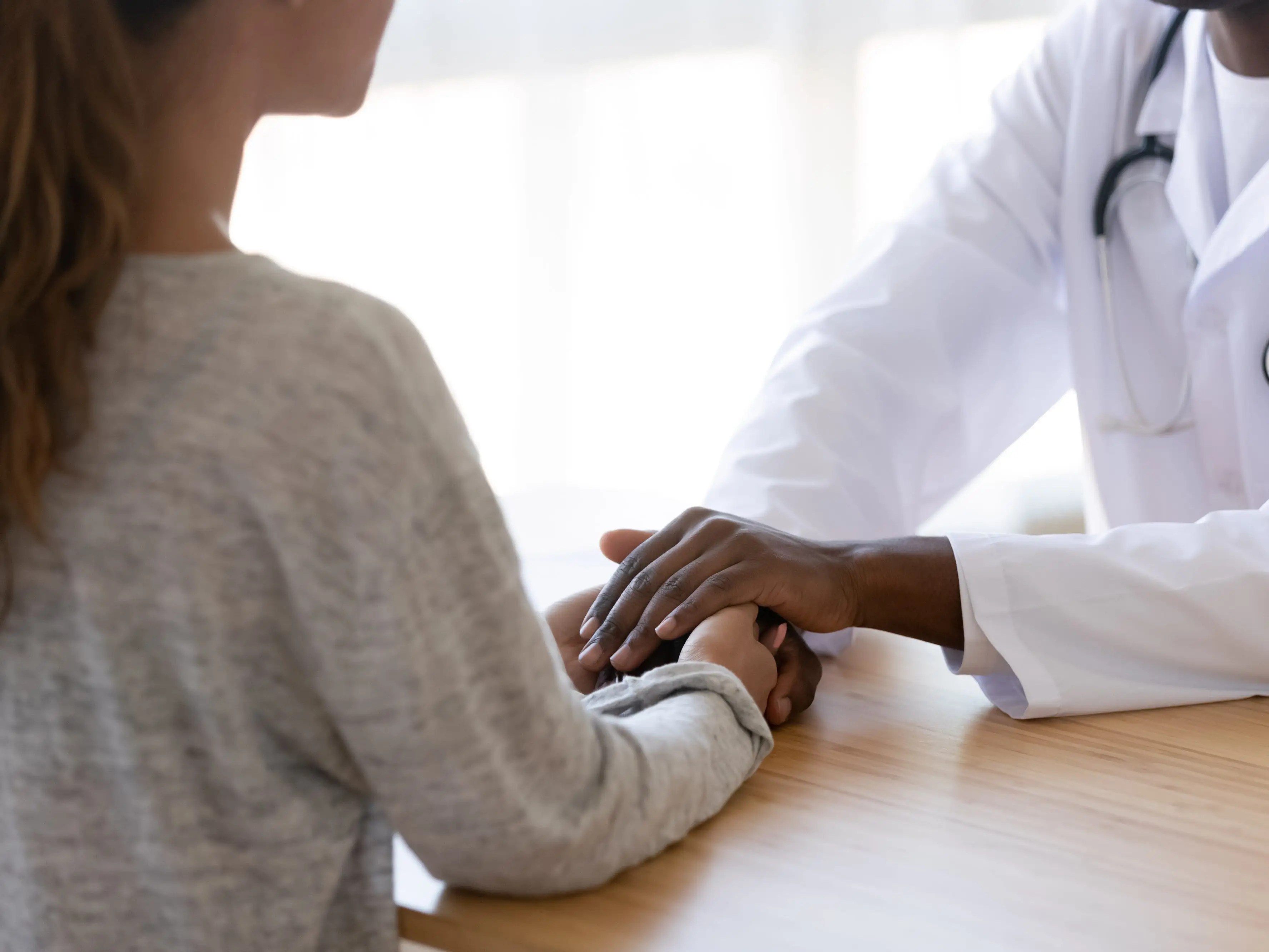 How Long Does A Miscarriage Last? Physical Symptoms Last 2-8 Weeks