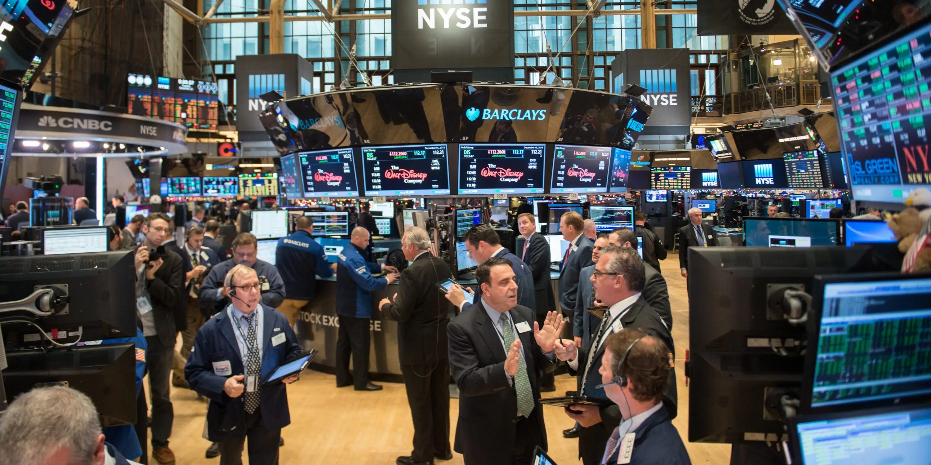What is the money market? A financial exchange where companies trade