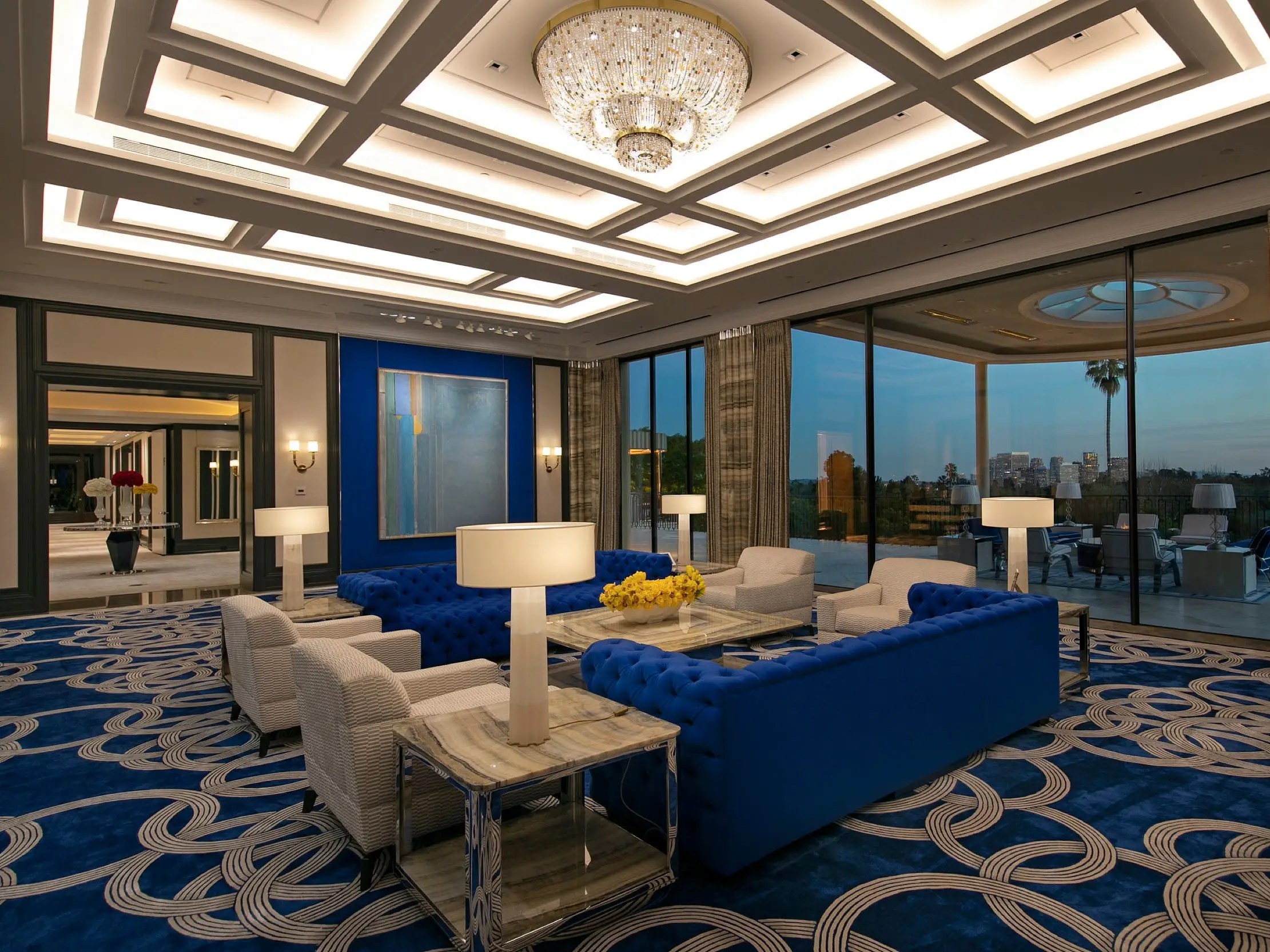 Billionaire casino mogul Steve Wynn just listed his Beverly Hills