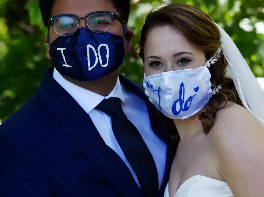 13 photos that show how weddings have changed during the pandemic