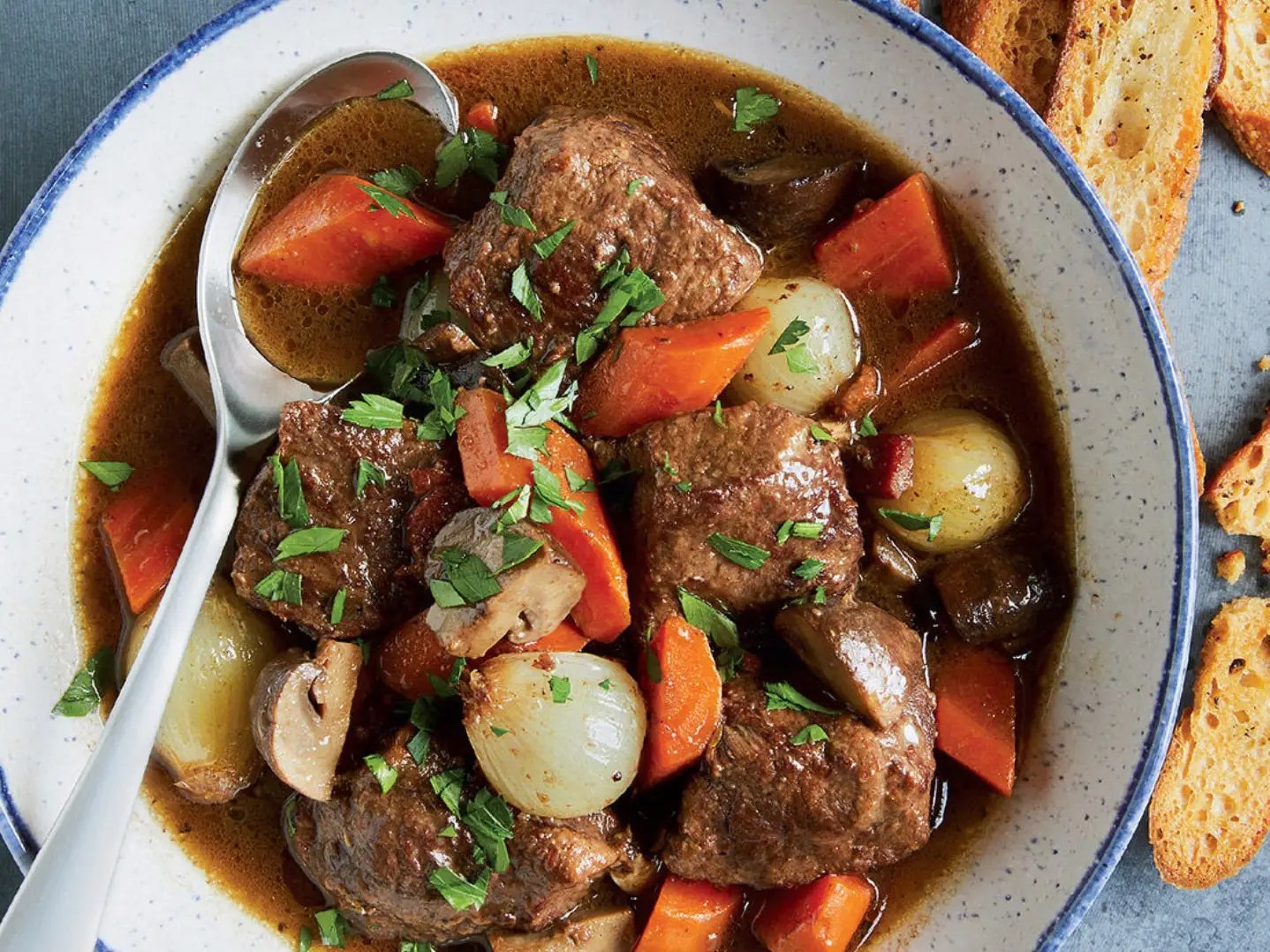 15 cosy comfort food dishes you can make in a slow cooker