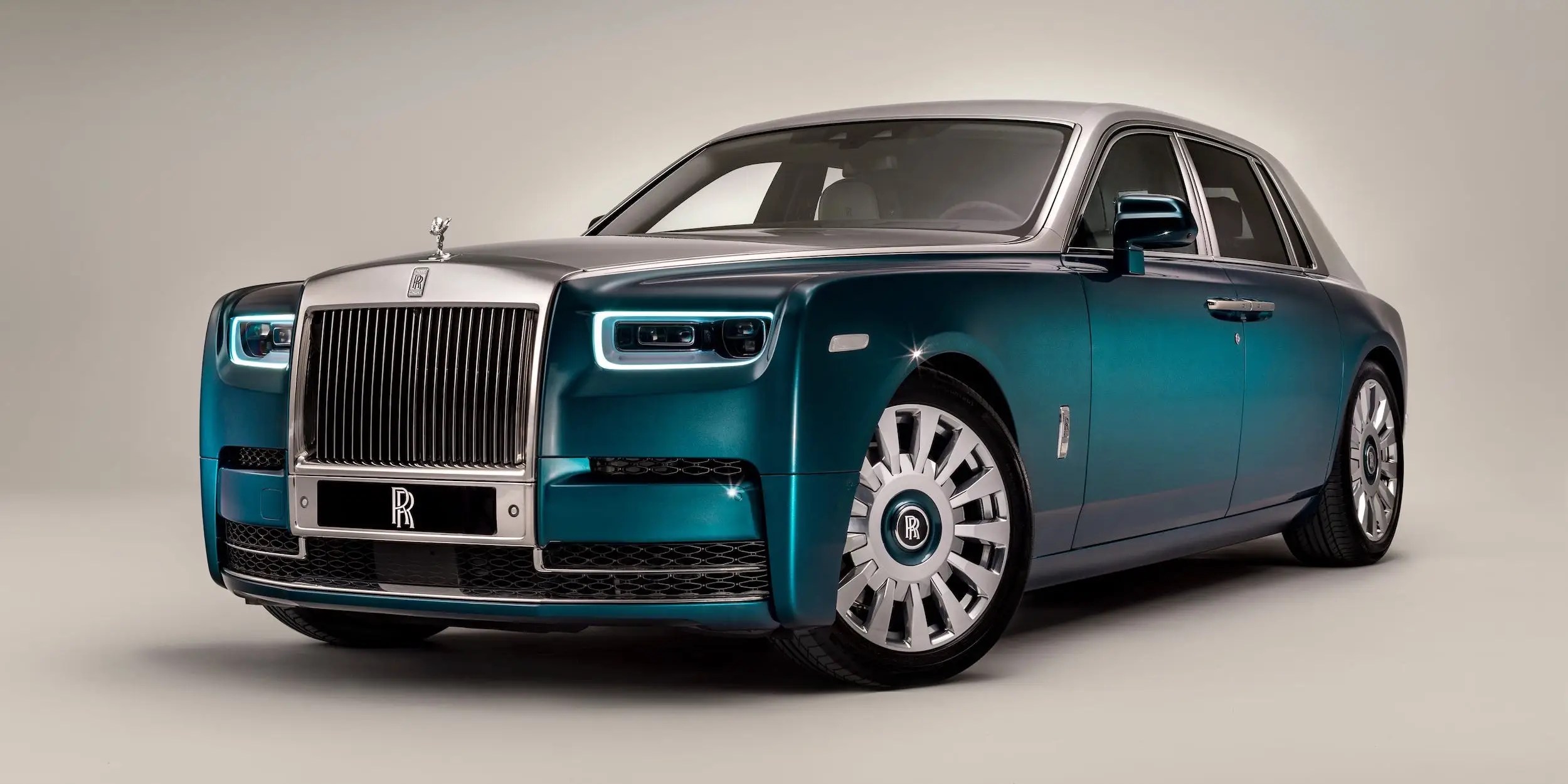 Custom RollsRoyce Phantom Has Feathers Sewn Into Dash Business Insider