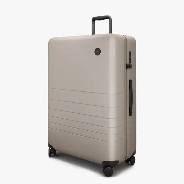 Best Cyber Monday Luggage Deals 2023 Save 40 on Calpak, Samsonite