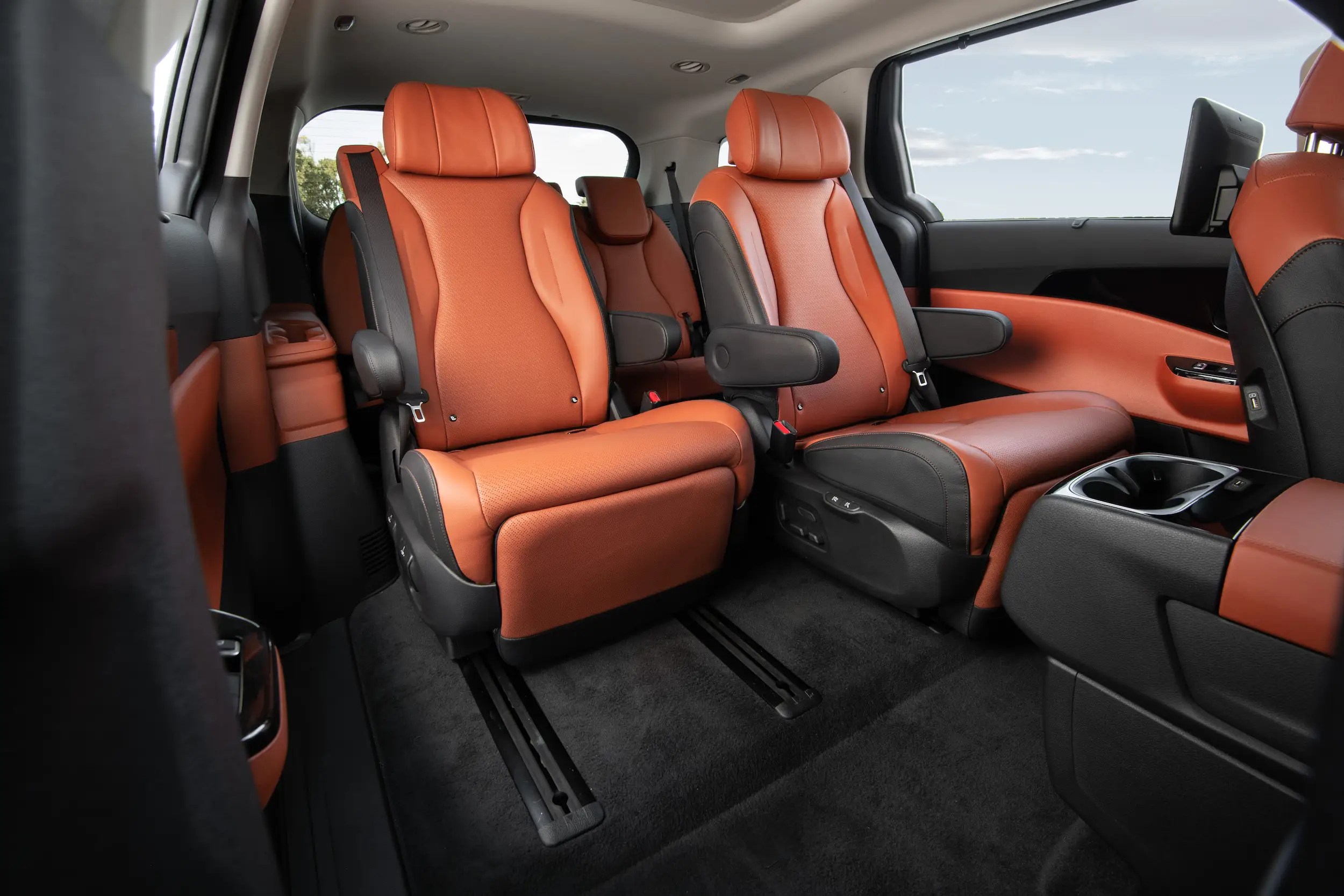 The new Kia Carnival minivan features rugged looks and reclining seats like a private jet see