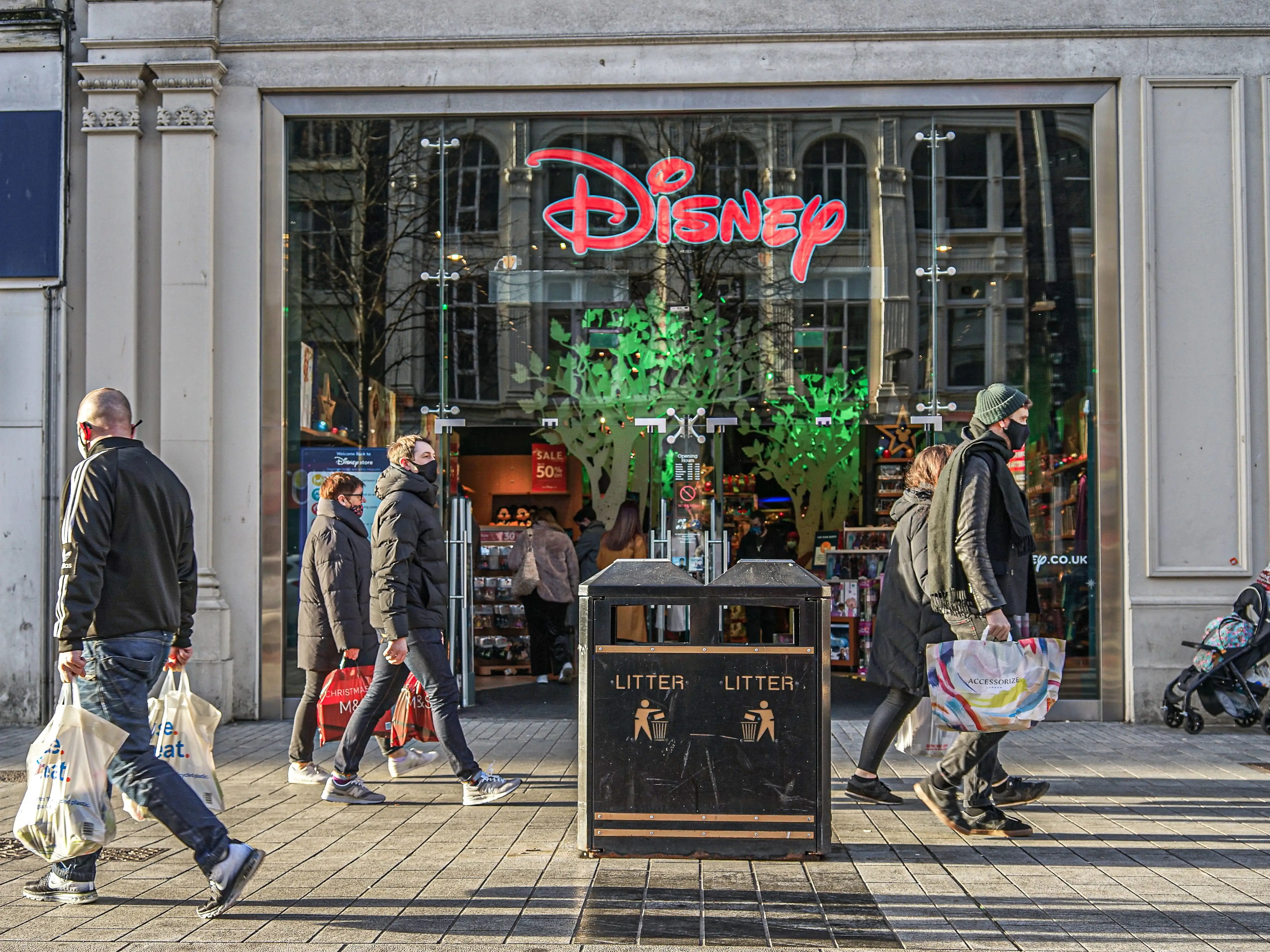 More than 400 stores are closing in 2021 as the retail apocalypse drags