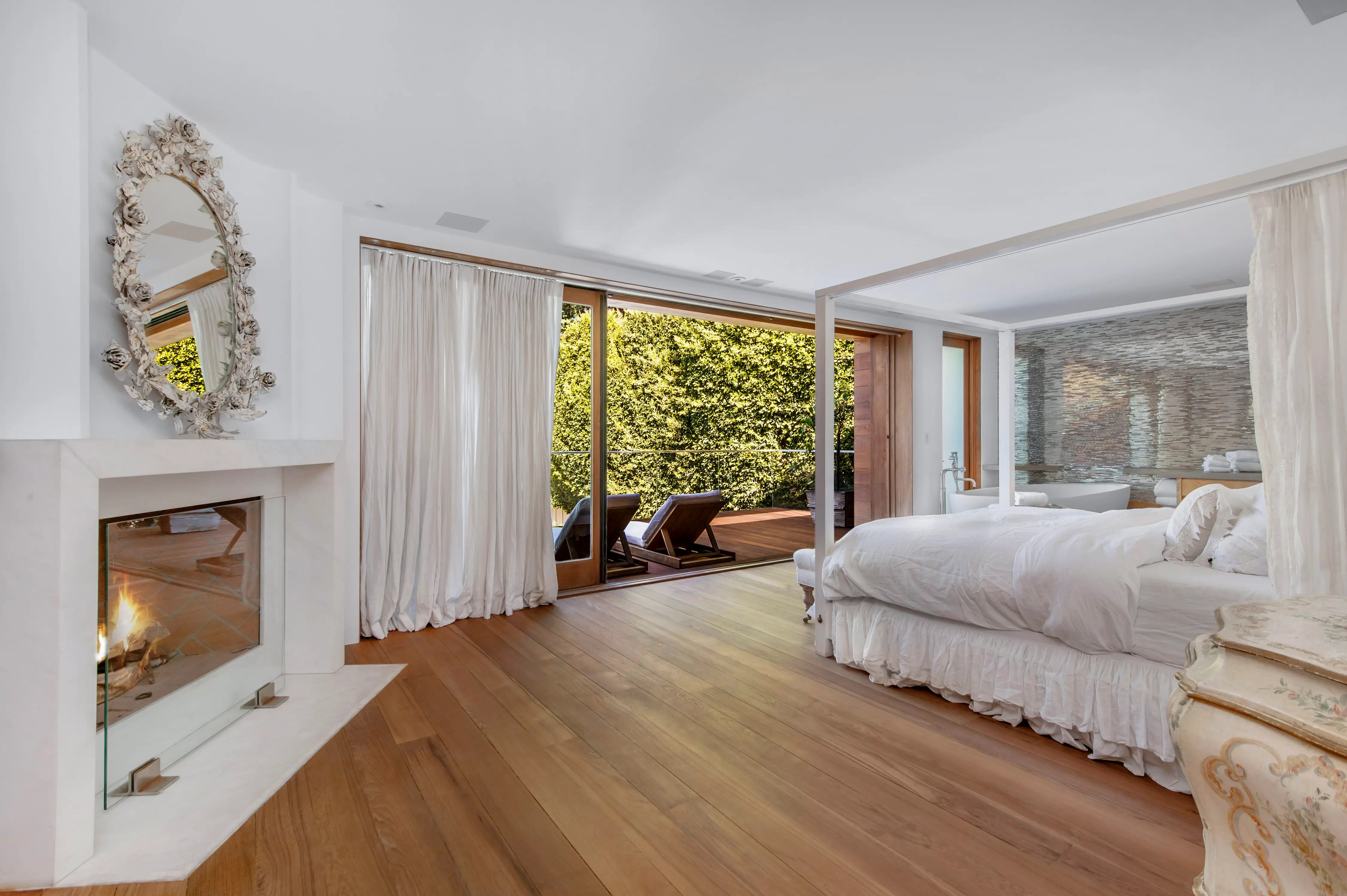 Take a look inside Pamela Anderson's beachfront home in Malibu, which