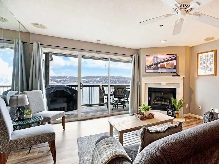 19 stunning Airbnb lake houses with availability to book this spring