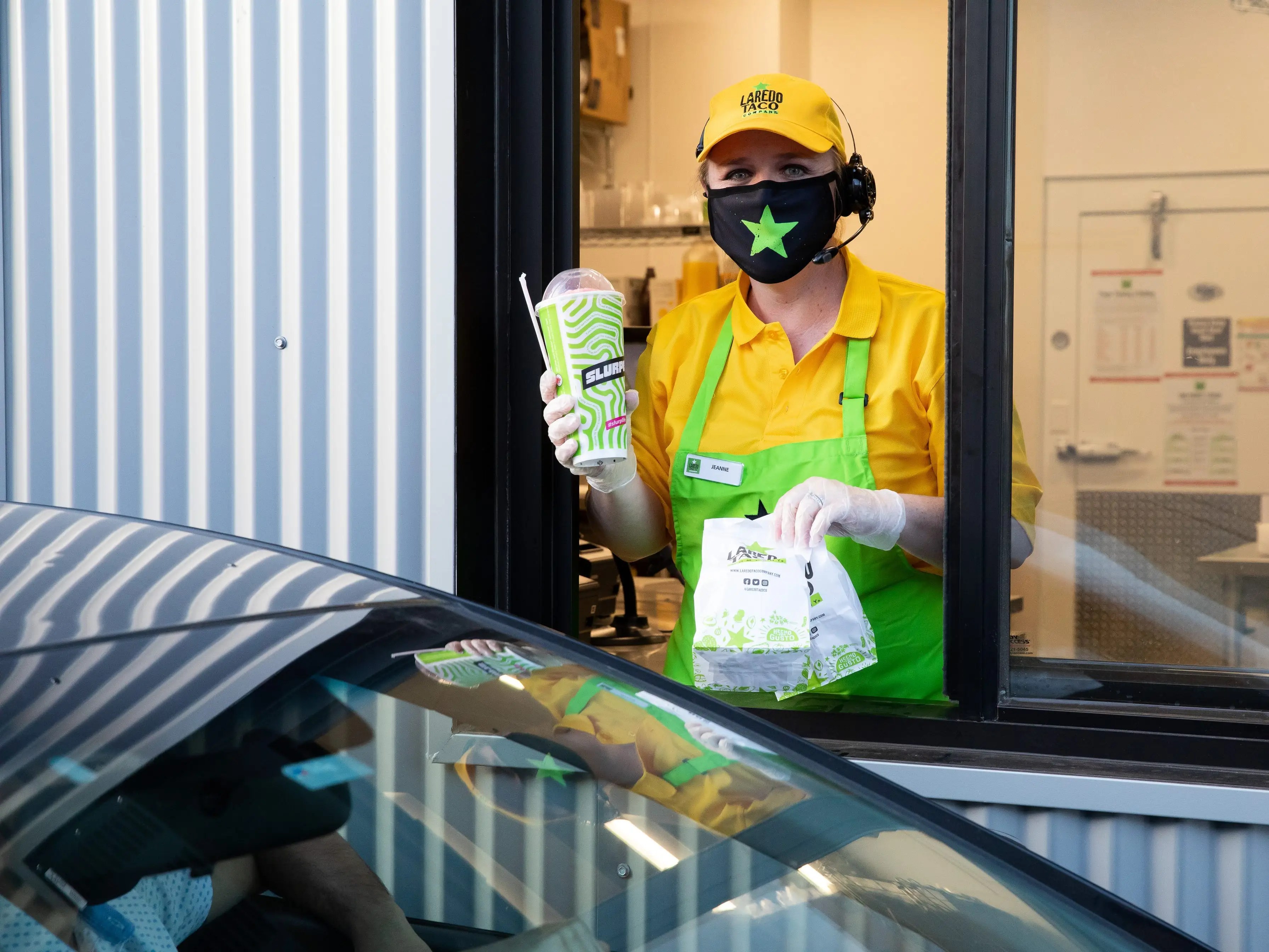 7Eleven is opening its first drivethru store and it will feature