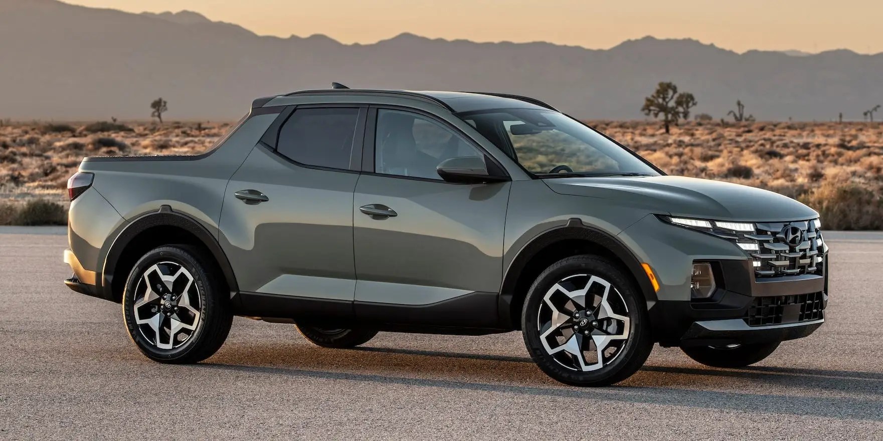 Hyundai Santa Cruz 2022 First Look Photos, Specs, and Features