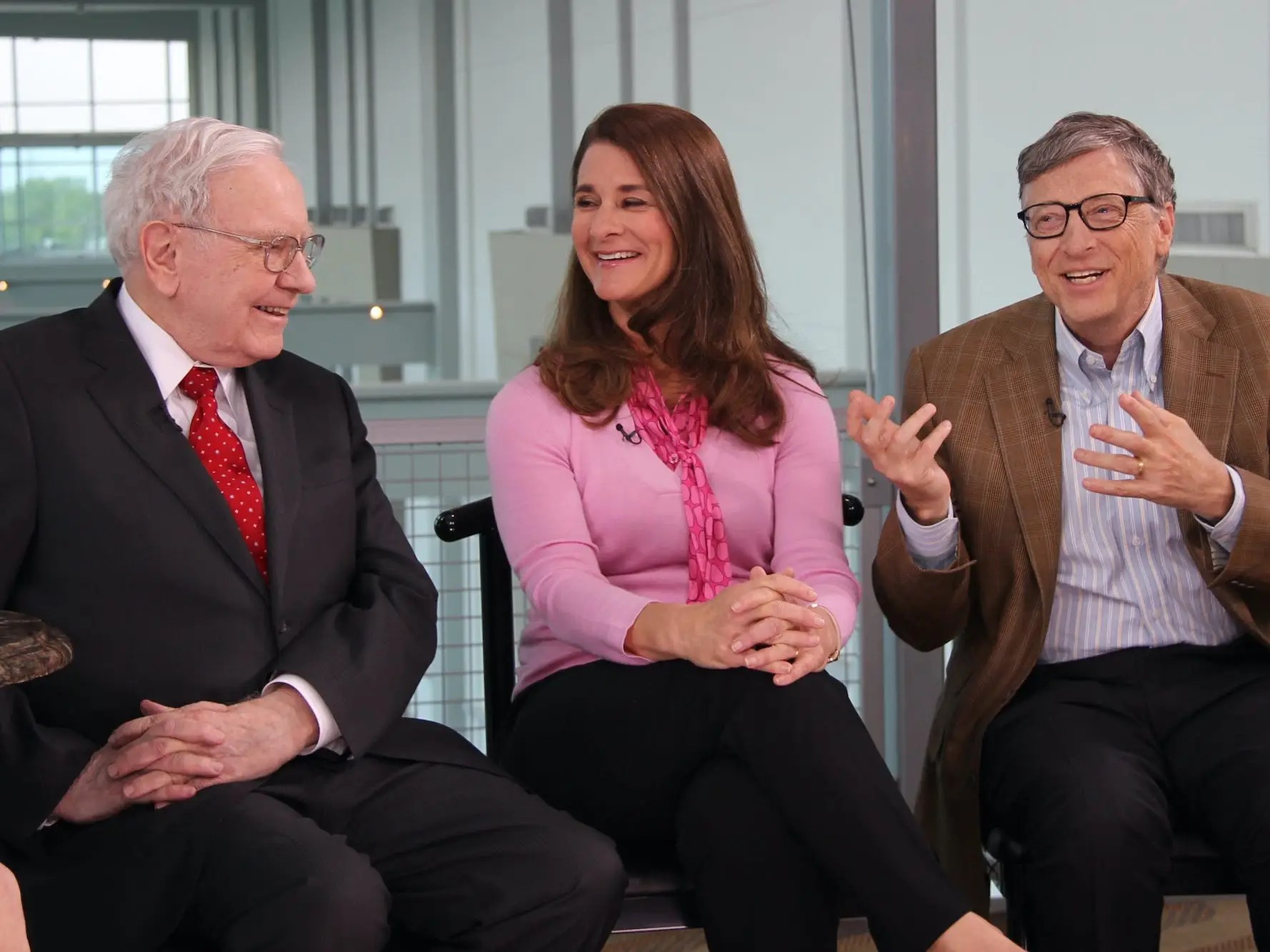 Bill and Melinda Gates timed their divorce announcement not to clash