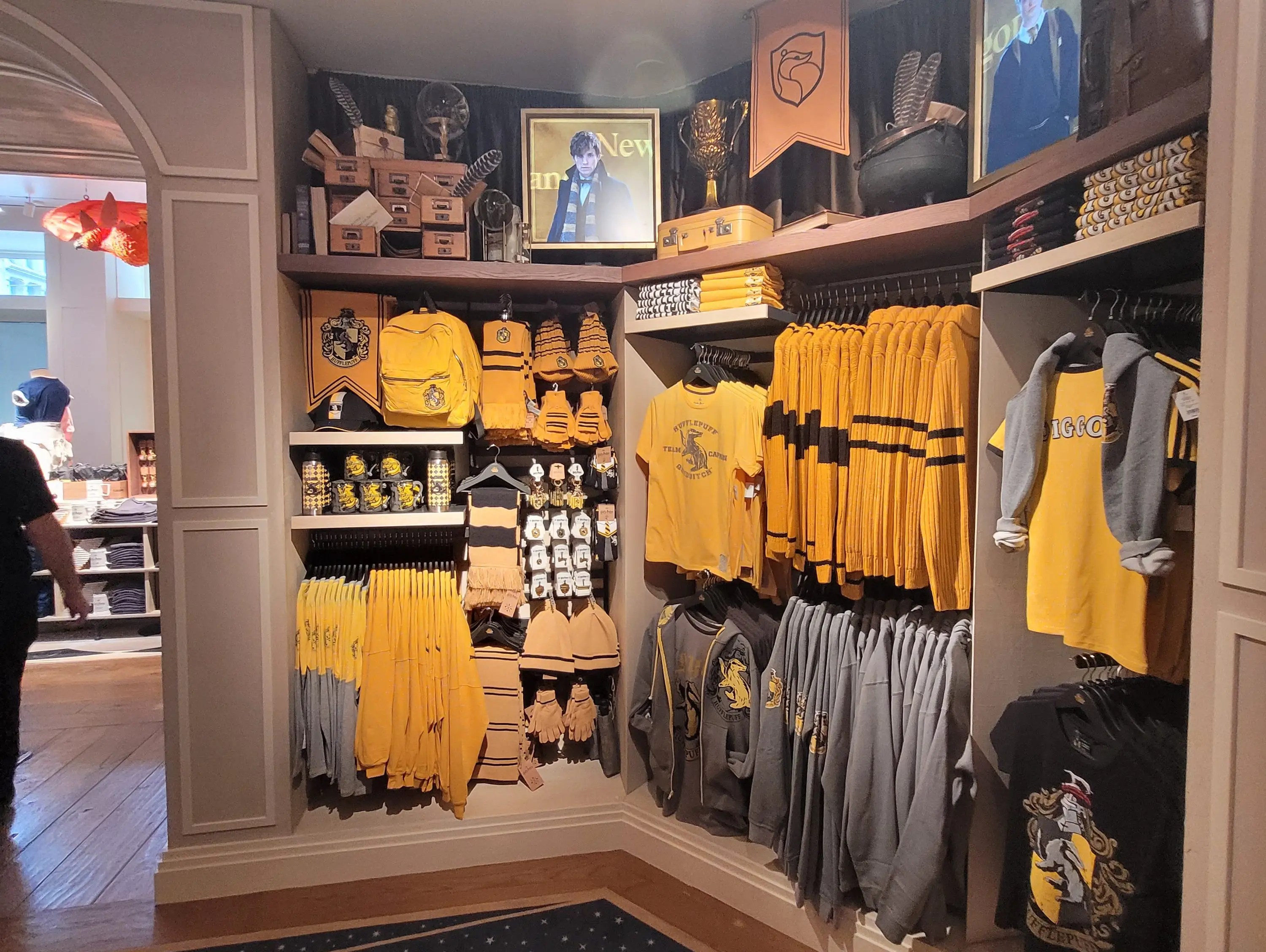 Photos: Inside Biggest 'Harry Potter' Store In The World + Review