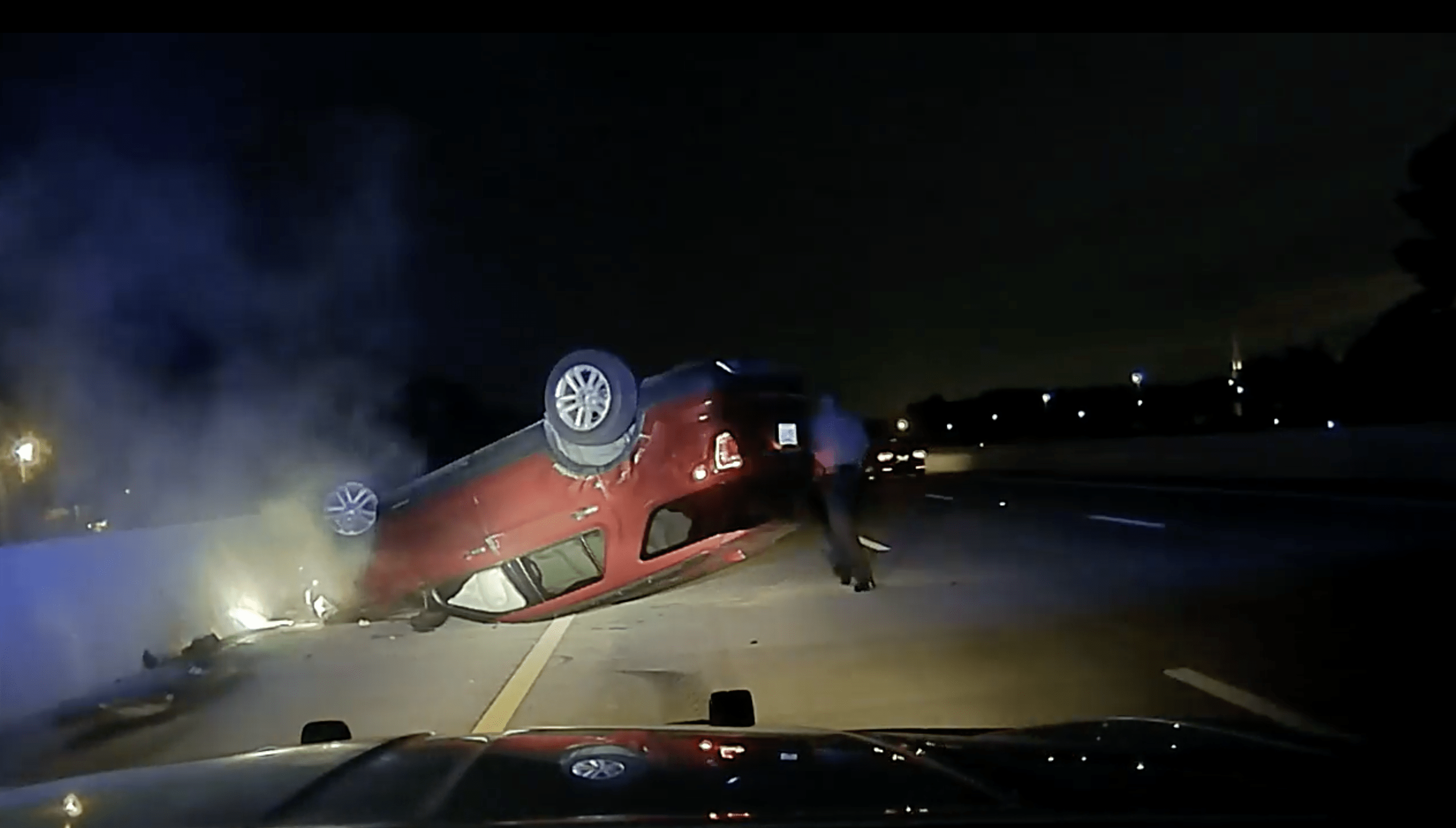 An Arkansas state trooper flipped a pregnant woman�s car on the highway